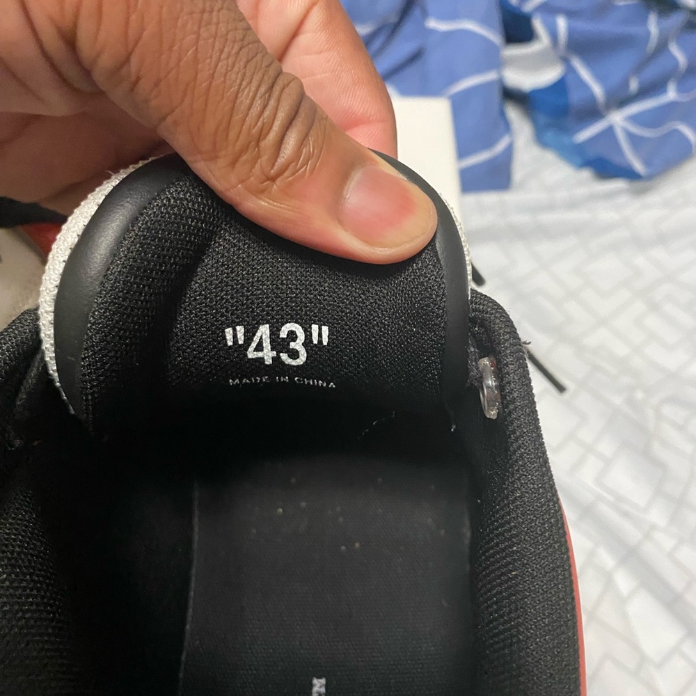 Off white only worn 2 times